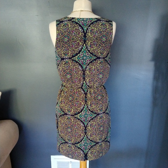 BR draped neck sleeveless dress - Picture 5 of 6